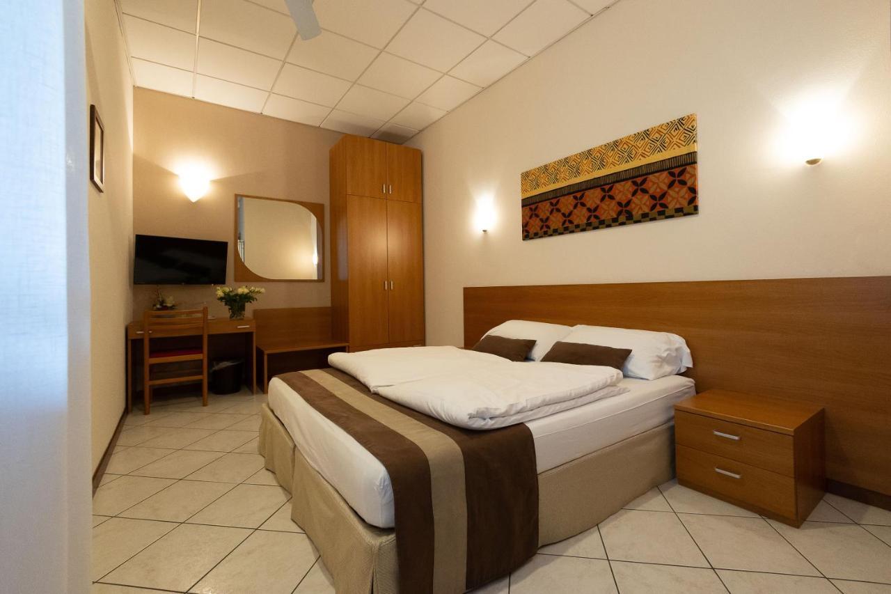 La Mimosa Lazise Hotell Eksteriør bilde