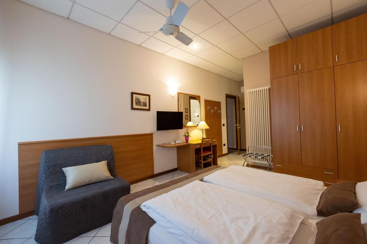 La Mimosa Lazise Hotell Eksteriør bilde