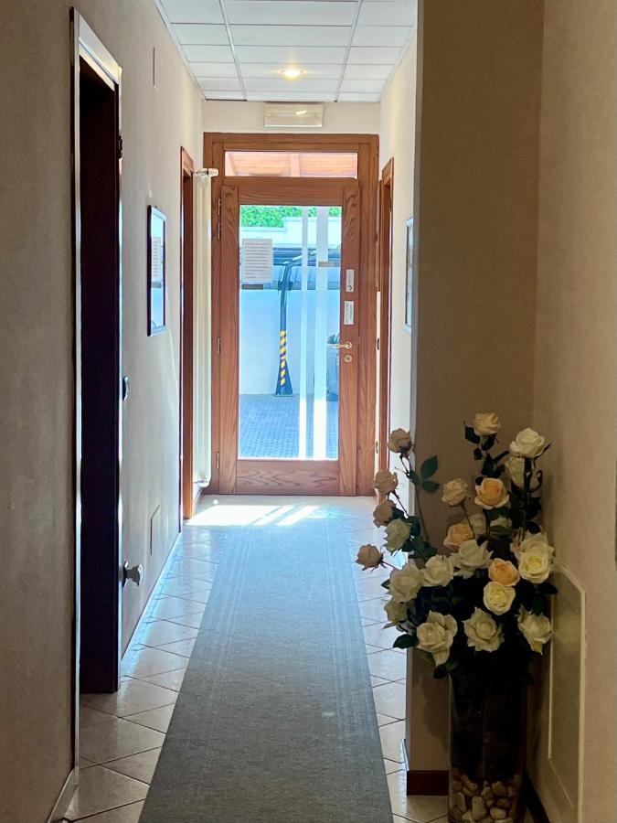 La Mimosa Lazise Hotell Eksteriør bilde